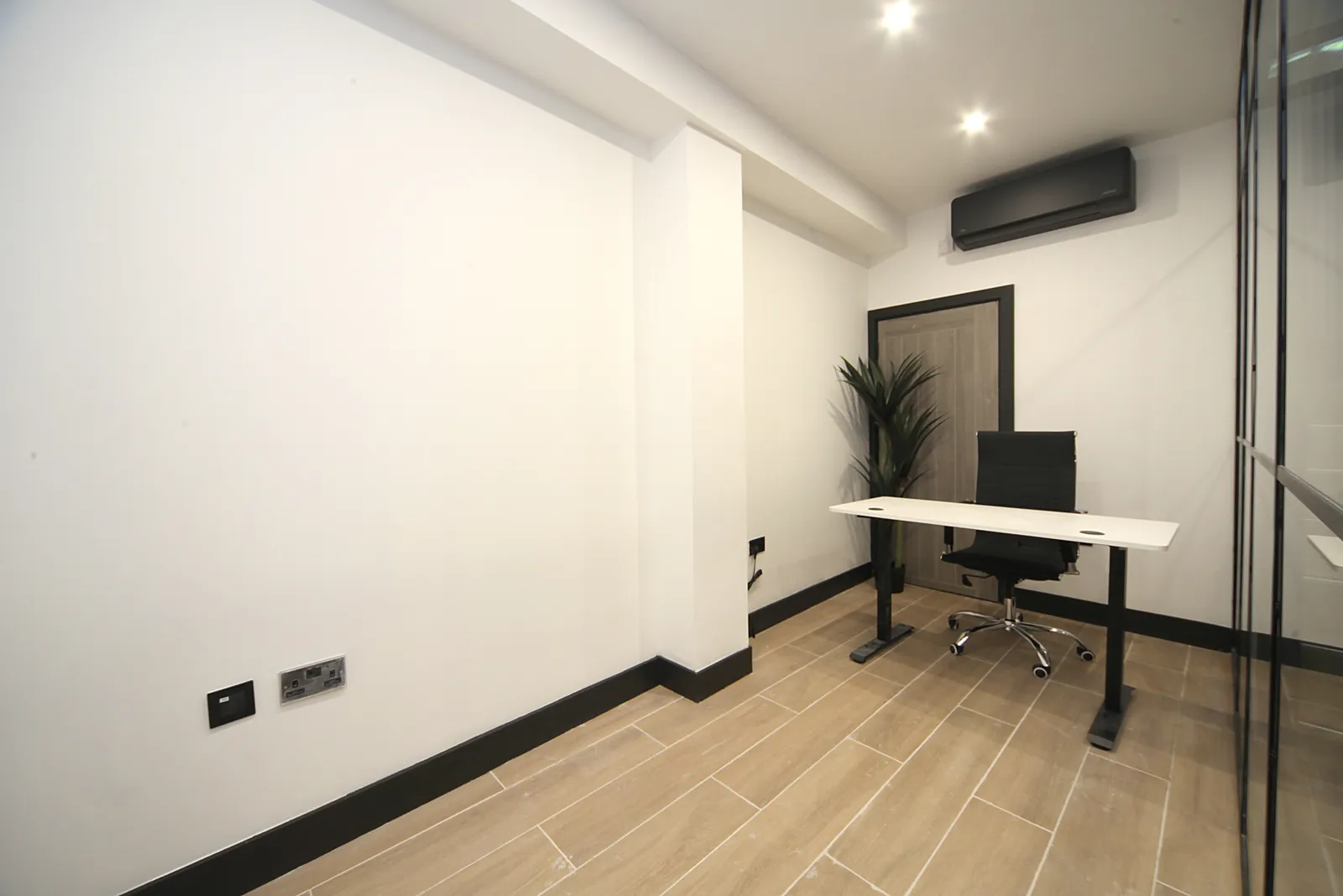 Private Office Suite – High Road, North Finchley